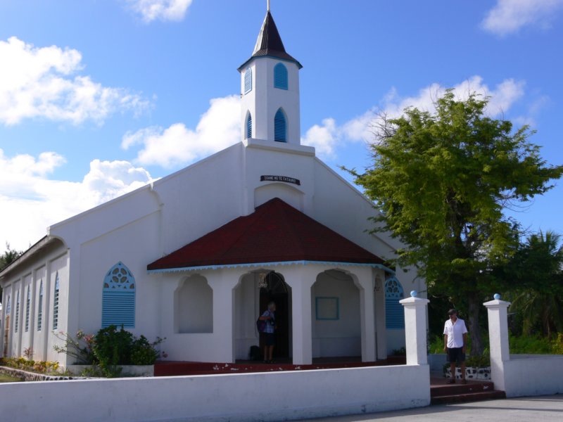 fakaravakosciolchurch.jpg