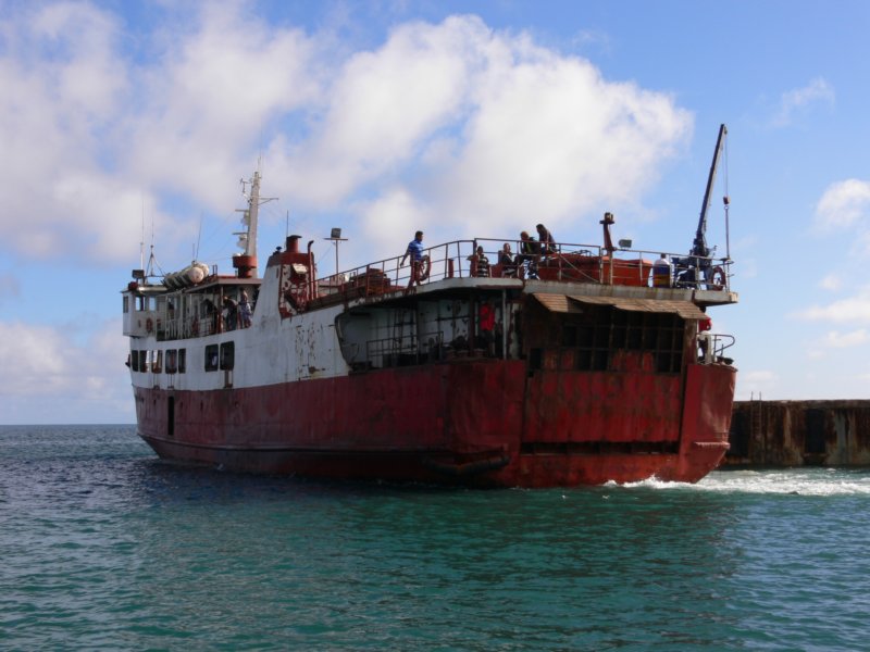 ferryleavinglookatthedentsattheback.jpg